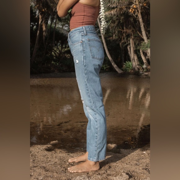 Levi’s 501 Original Distressed Denim Jeans Athens Crown Holes - Picture 4 of 16